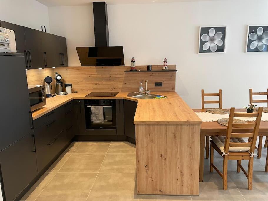 Gemuetliche, Topp Ausgestattete Ferienwohnung Bann Dış mekan fotoğraf